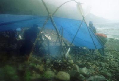 North Wales Sea Kayaking Courses - Specialist Sea Kayaking Anglesey, North Wales image from Chile Patagonia 2004