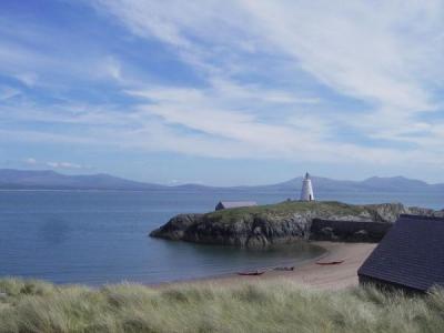 North Wales Sea Kayaking Courses - Specialist Sea Kayaking Anglesey, North Wales image from North Wales Sea Kayak Expedition