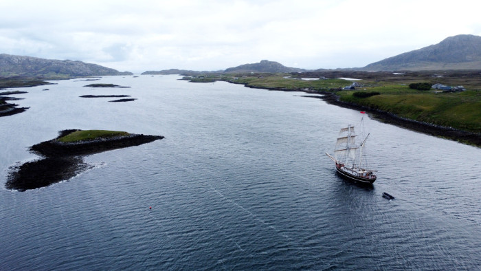 Image 2 from Outer Heb's Tall Ship